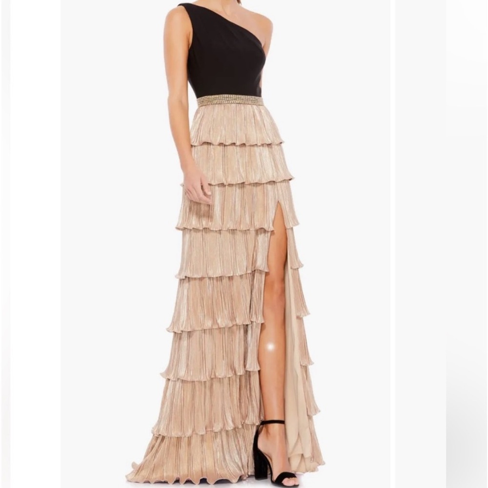 IMac Duggal
Women's leena Metallic One Shoulder‎ Ruffle Tiered